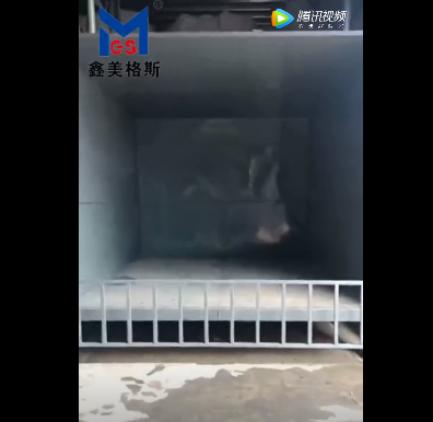 導軌式升降平臺